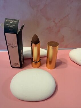Gucci Matte Lipstick in Cameo 209 – Nude Brown with Gold Case